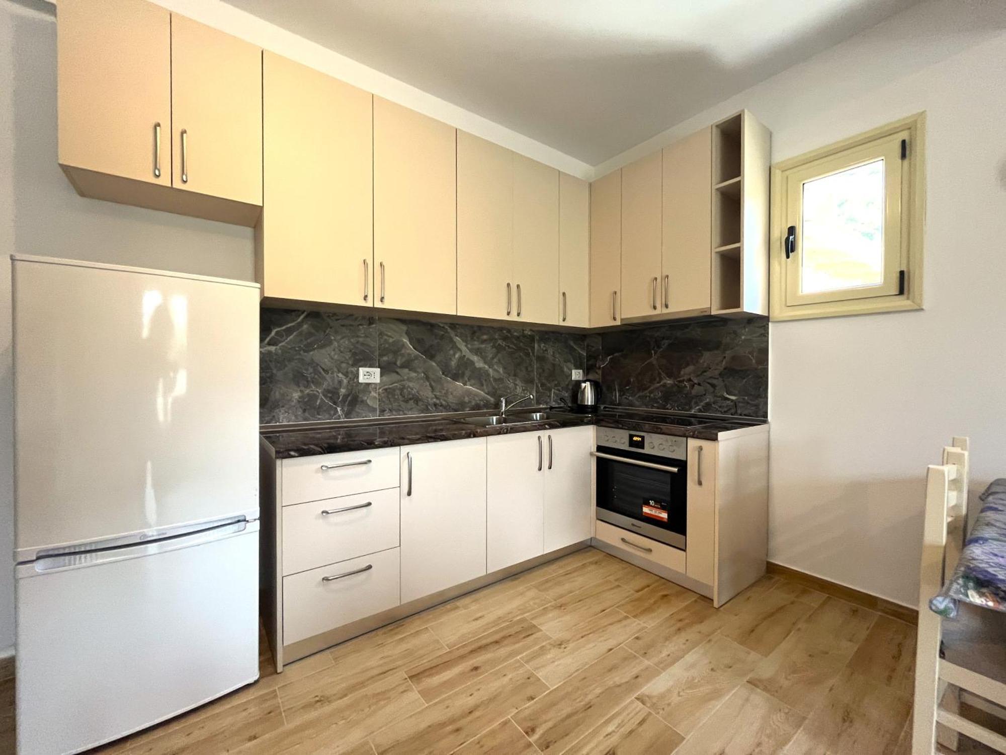 Vila 4 Stinet Vlorë Екстериор снимка